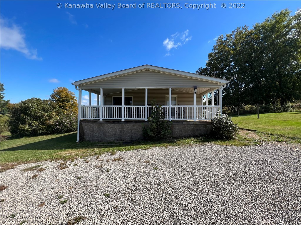 7896 Ripley Road Point Pleasant, WV 25550 - Photo 3 of 20 Gallery Image 3