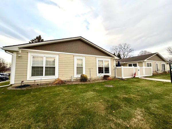 $270,000 | 22727 Renford Street, Novi, MI 48375