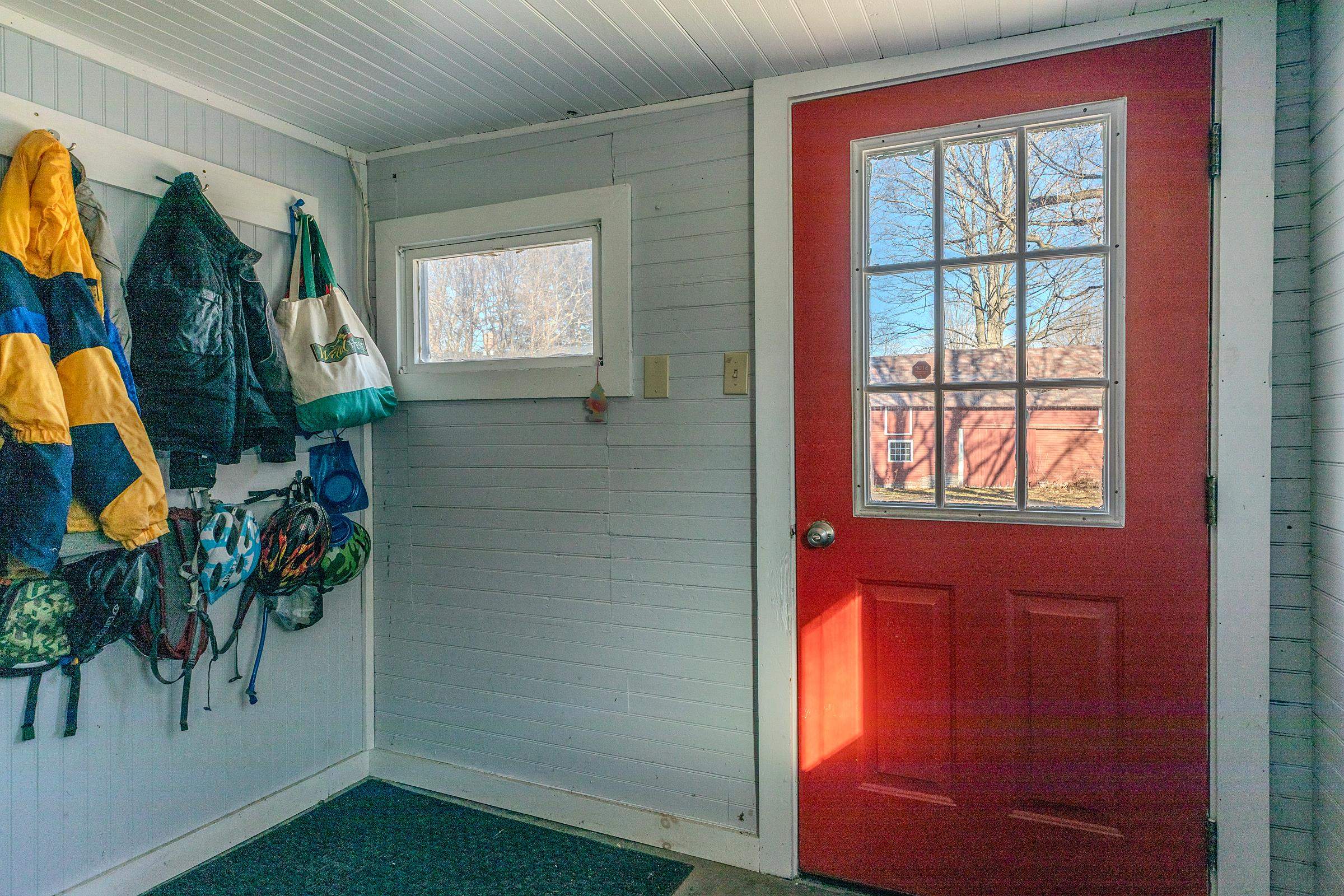 109 School Street Wallingford, VT 05773 - Photo 4 of 42