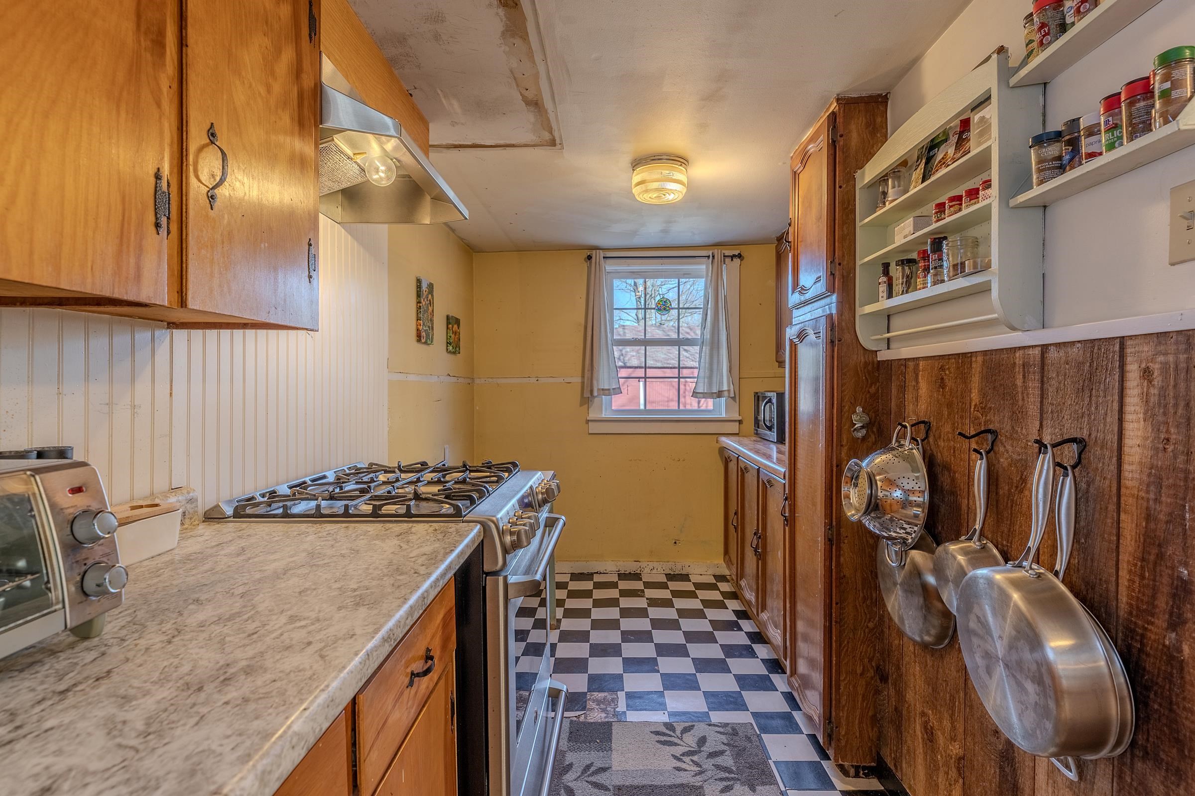 109 School Street Wallingford, VT 05773 - Photo 5 of 42