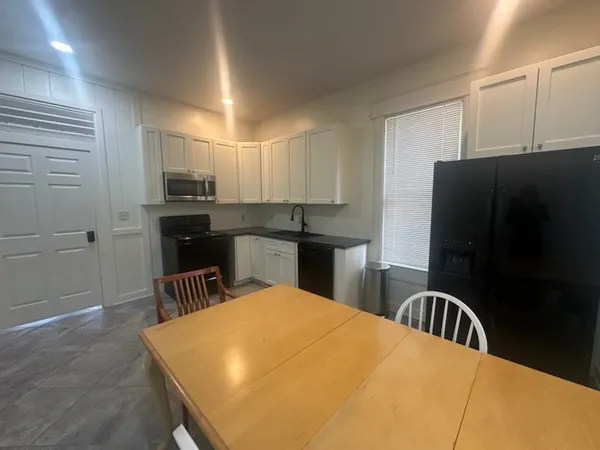 $1,995 | 1113 Grant Street, Unit A, Brunswick, GA 31520