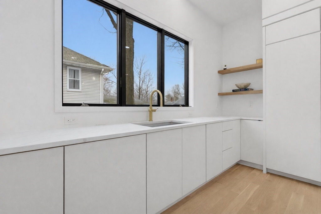 156 Langley Road, Unit 156 Newton, MA 02459 - Photo 13 of 35