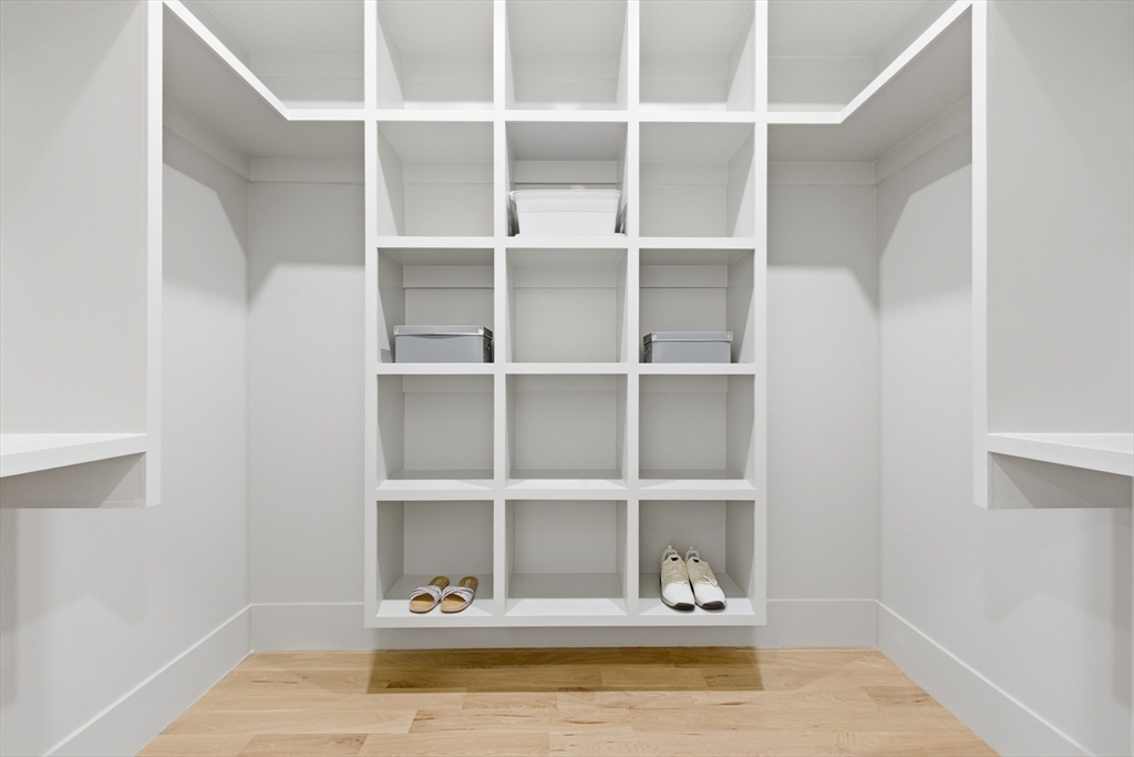 156 Langley Road, Unit 156 Newton, MA 02459 - Photo 21 of 35