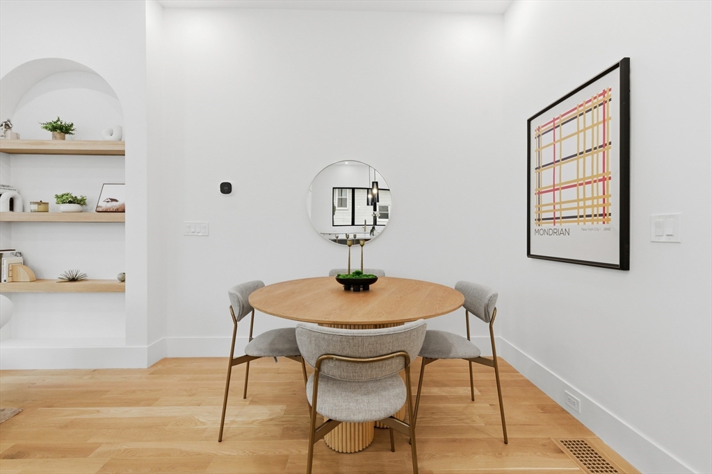 156 Langley Road, Unit 156 Newton, MA 02459 - Photo 5 of 35