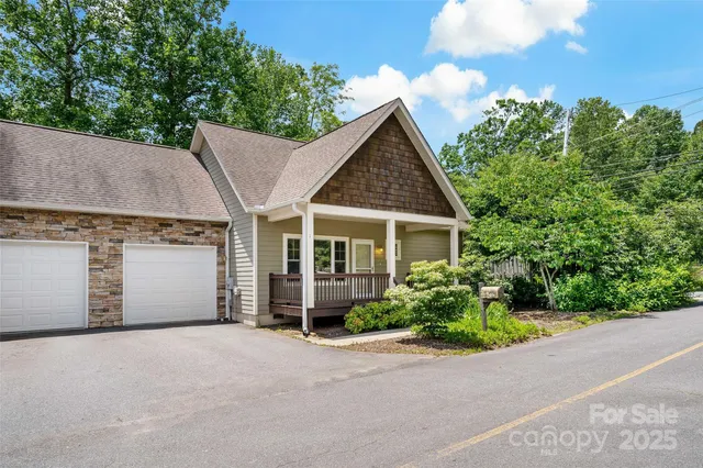 $439,000 | 1 Teresa Way, Black Mountain, NC 28711