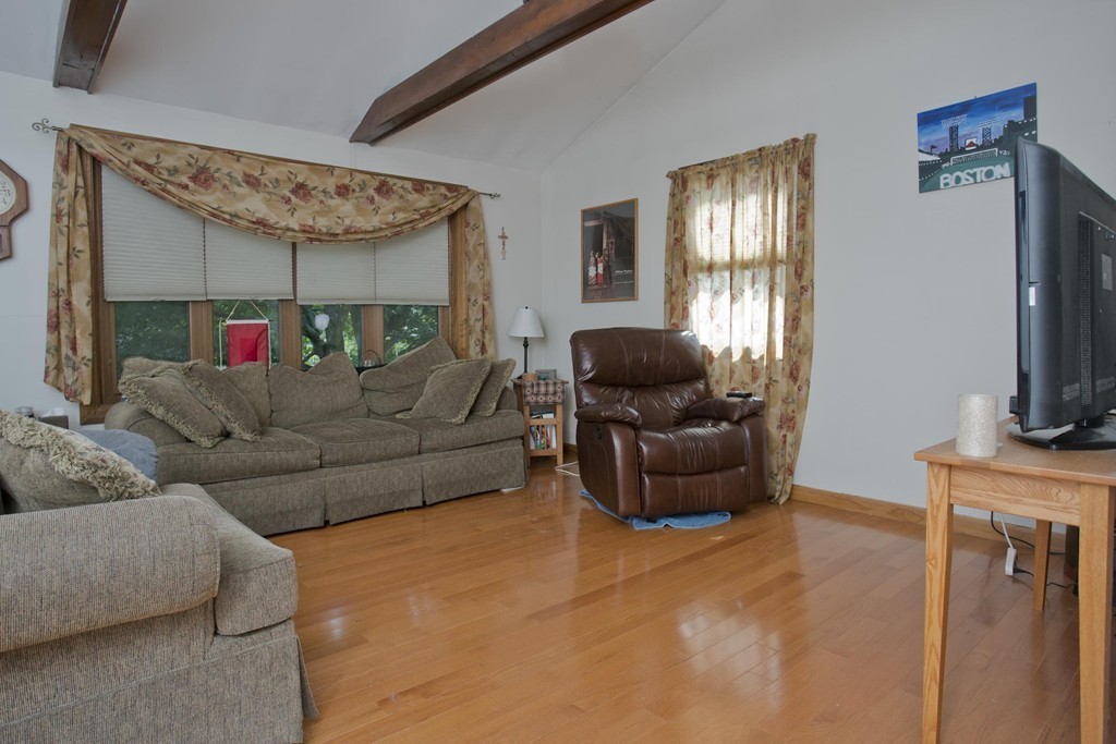129 Meadowbrook Road Agawam, MA 01001 - Photo 13 of 28 Gallery Image 13