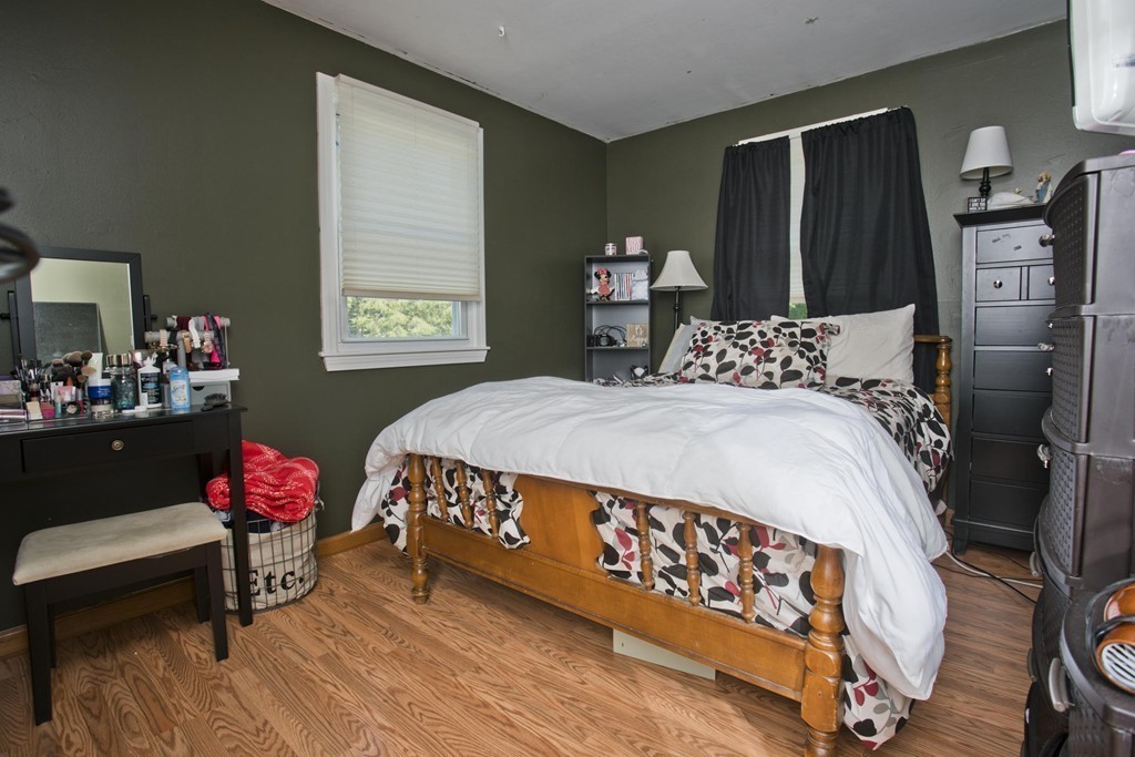 129 Meadowbrook Road Agawam, MA 01001 - Photo 15 of 28 Gallery Image 15