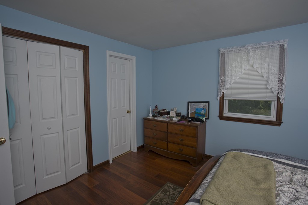129 Meadowbrook Road Agawam, MA 01001 - Photo 17 of 28 Gallery Image 17