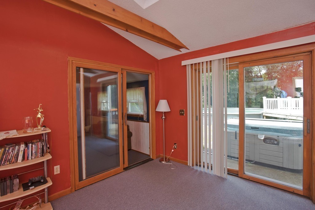 129 Meadowbrook Road Agawam, MA 01001 - Photo 22 of 28 Gallery Image 22