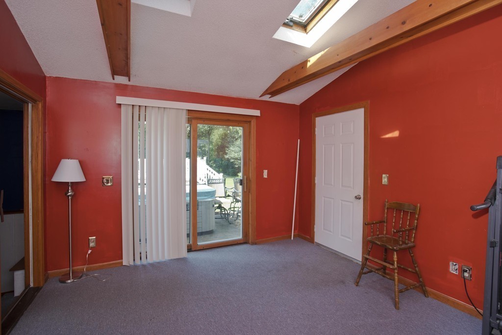 129 Meadowbrook Road Agawam, MA 01001 - Photo 23 of 28 Gallery Image 23
