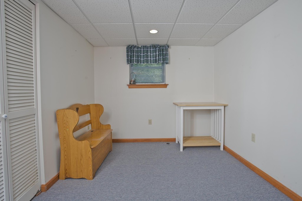129 Meadowbrook Road Agawam, MA 01001 - Photo 28 of 28 Gallery Image 28