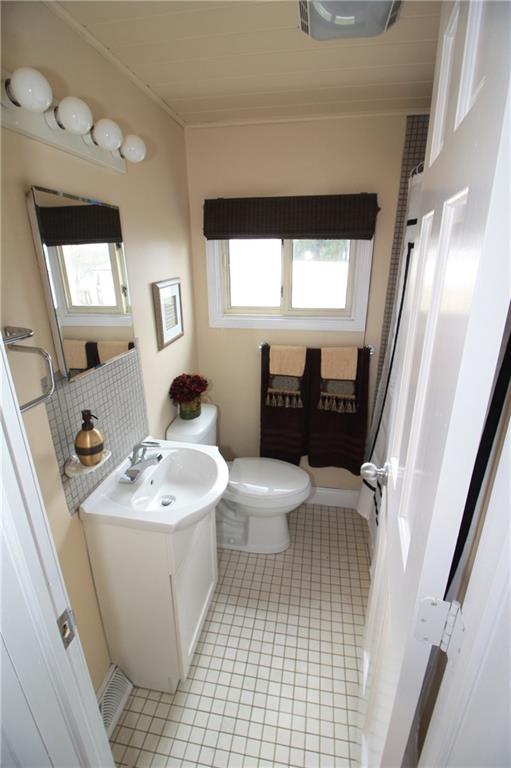 200 Kors Studio Road Mount Pleasant, PA 15666 - Photo 10 of 12 Gallery Image 10