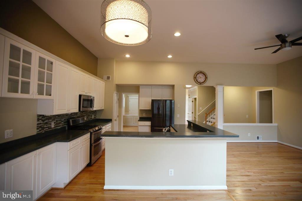 12500 Fox View Way Reston, VA 20191 - Photo 14 of 43 Gallery Image 14