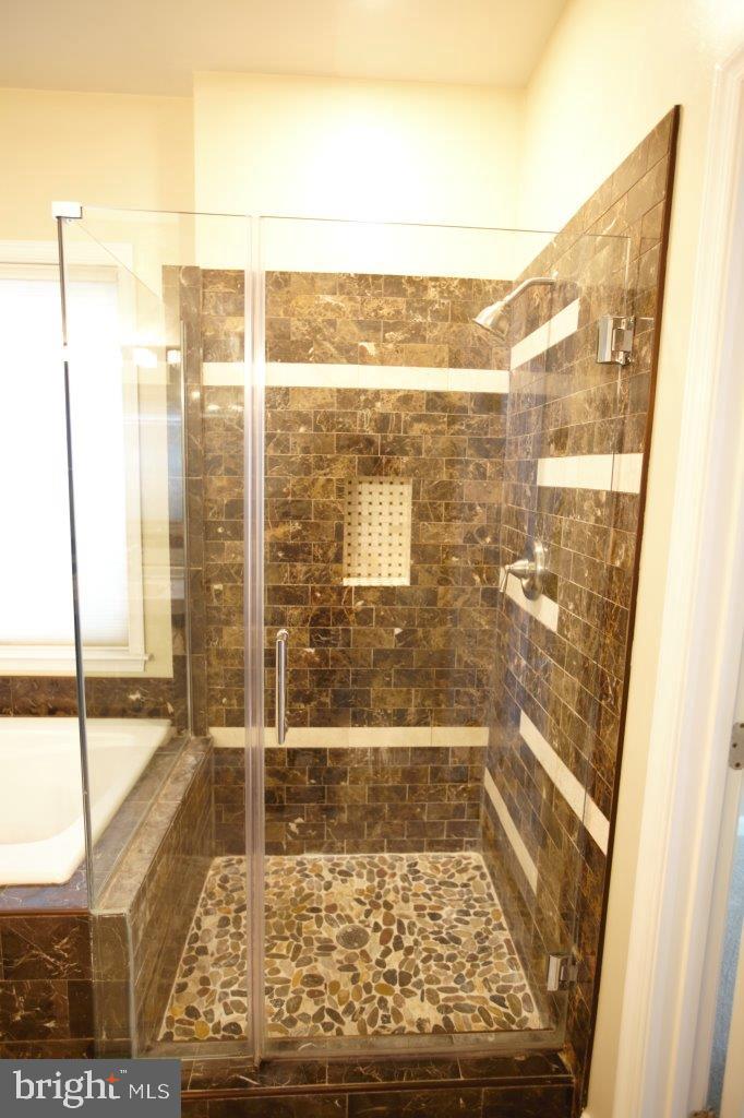 12500 Fox View Way Reston, VA 20191 - Photo 18 of 43 Gallery Image 18