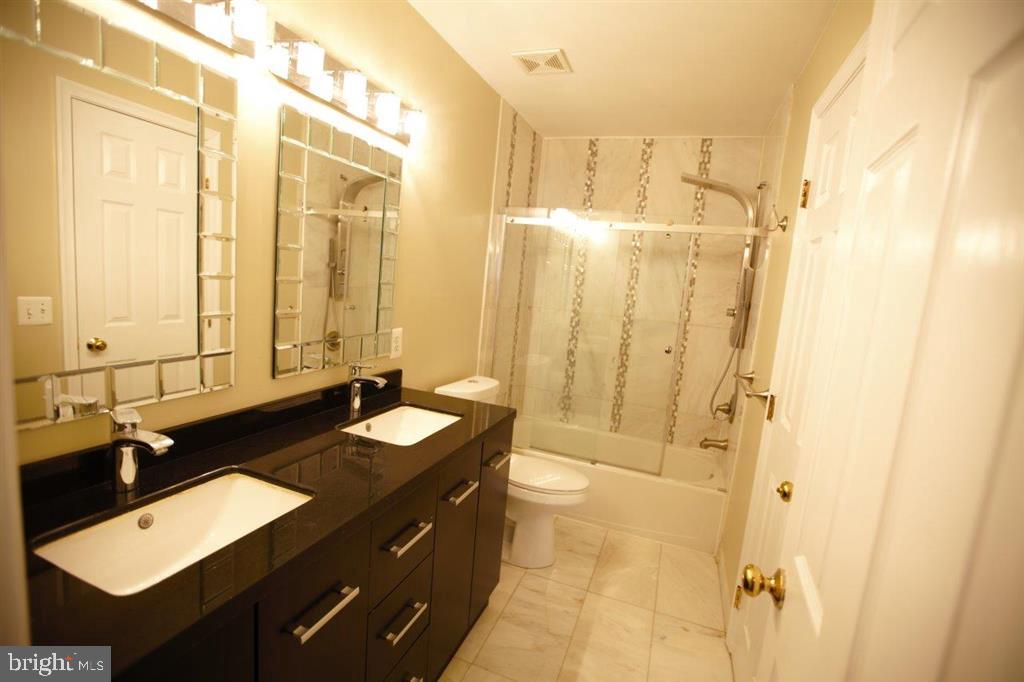 12500 Fox View Way Reston, VA 20191 - Photo 19 of 43 Gallery Image 19
