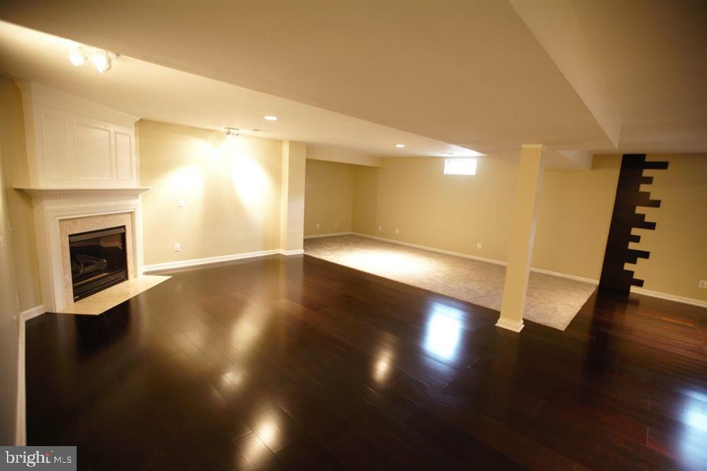 12500 Fox View Way Reston, VA 20191 - Photo 31 of 43 Gallery Image 31