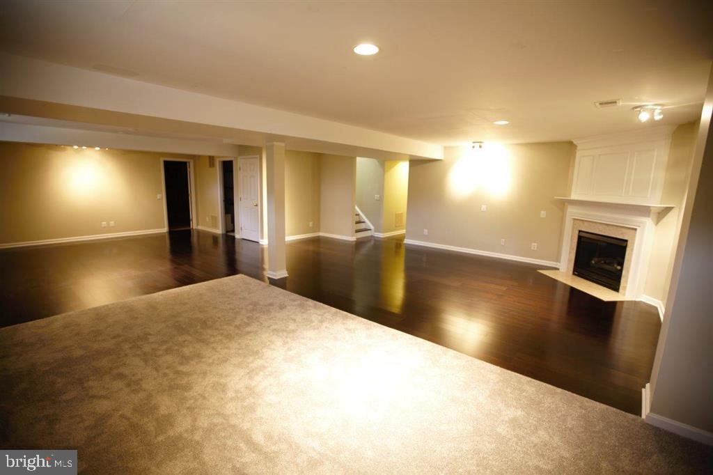 12500 Fox View Way Reston, VA 20191 - Photo 32 of 43 Gallery Image 32