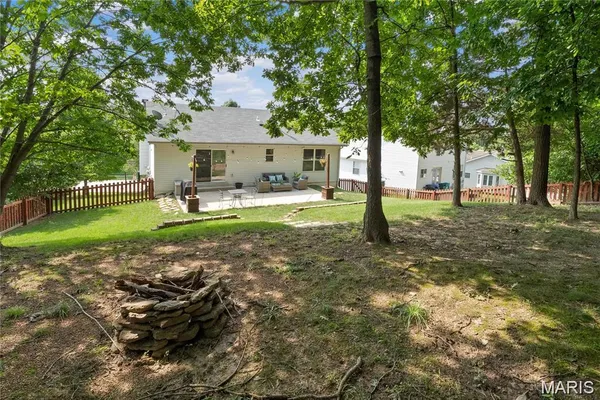 $325,000 | 147 Hunters Lake Court, Eureka, MO 63025