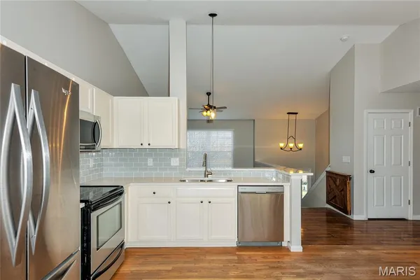 $325,000 | 147 Hunters Lake Court, Eureka, MO 63025