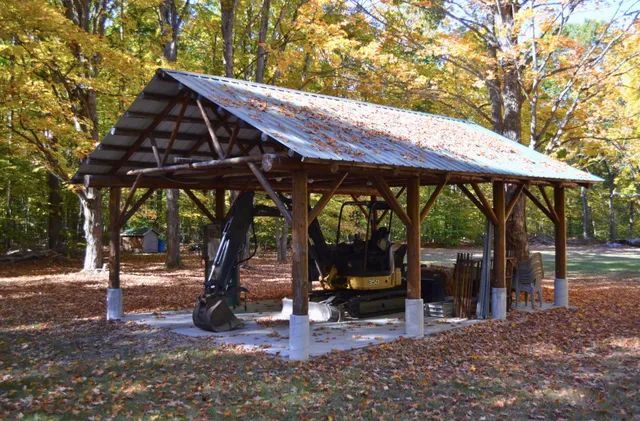 $1,500,000 | 6402 Rustic Pne Trail, Alanson, MI 49706