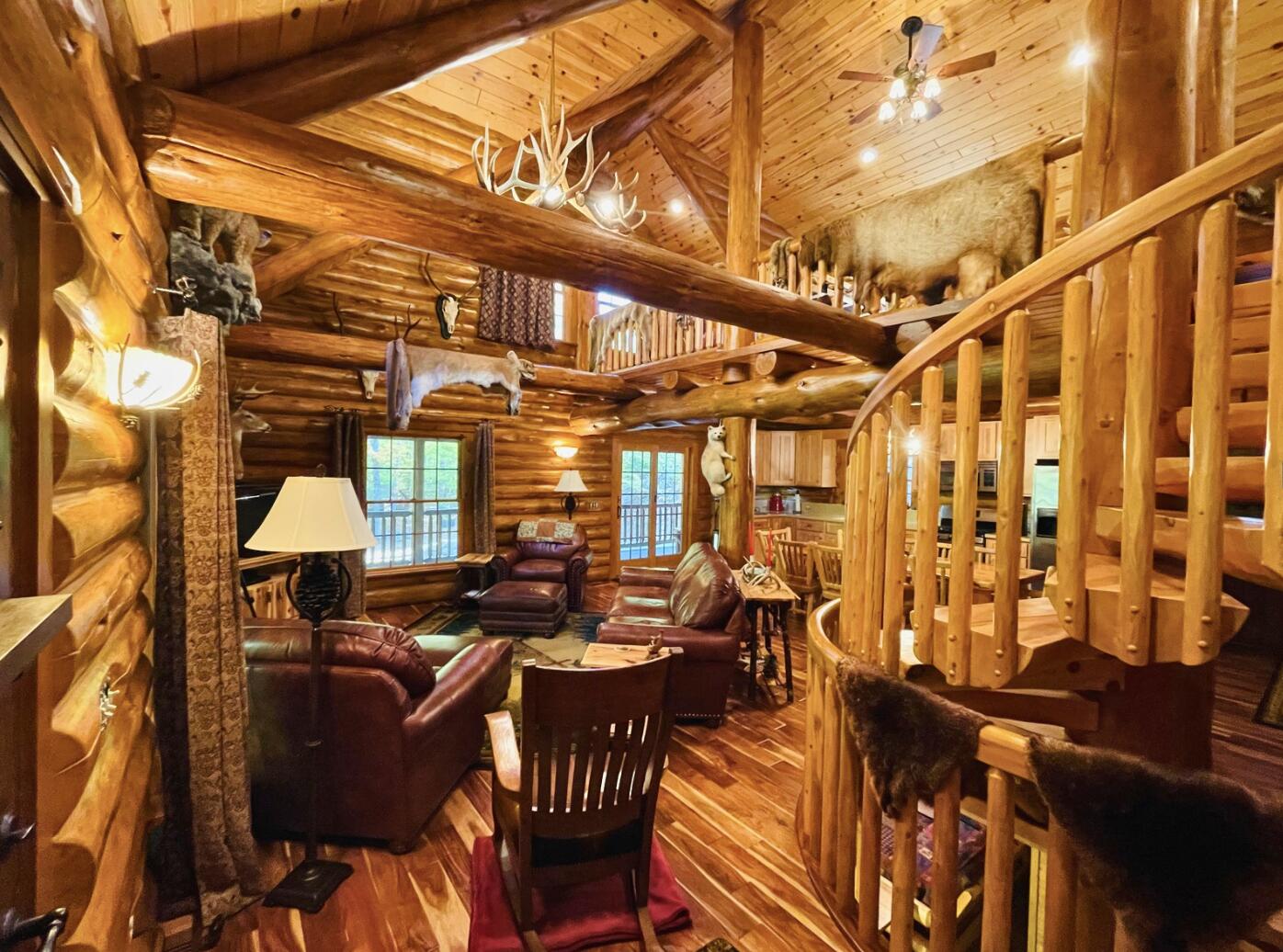 6402 Rustic Pne Trail Alanson, MI 49706 - Photo 4 of 18 6