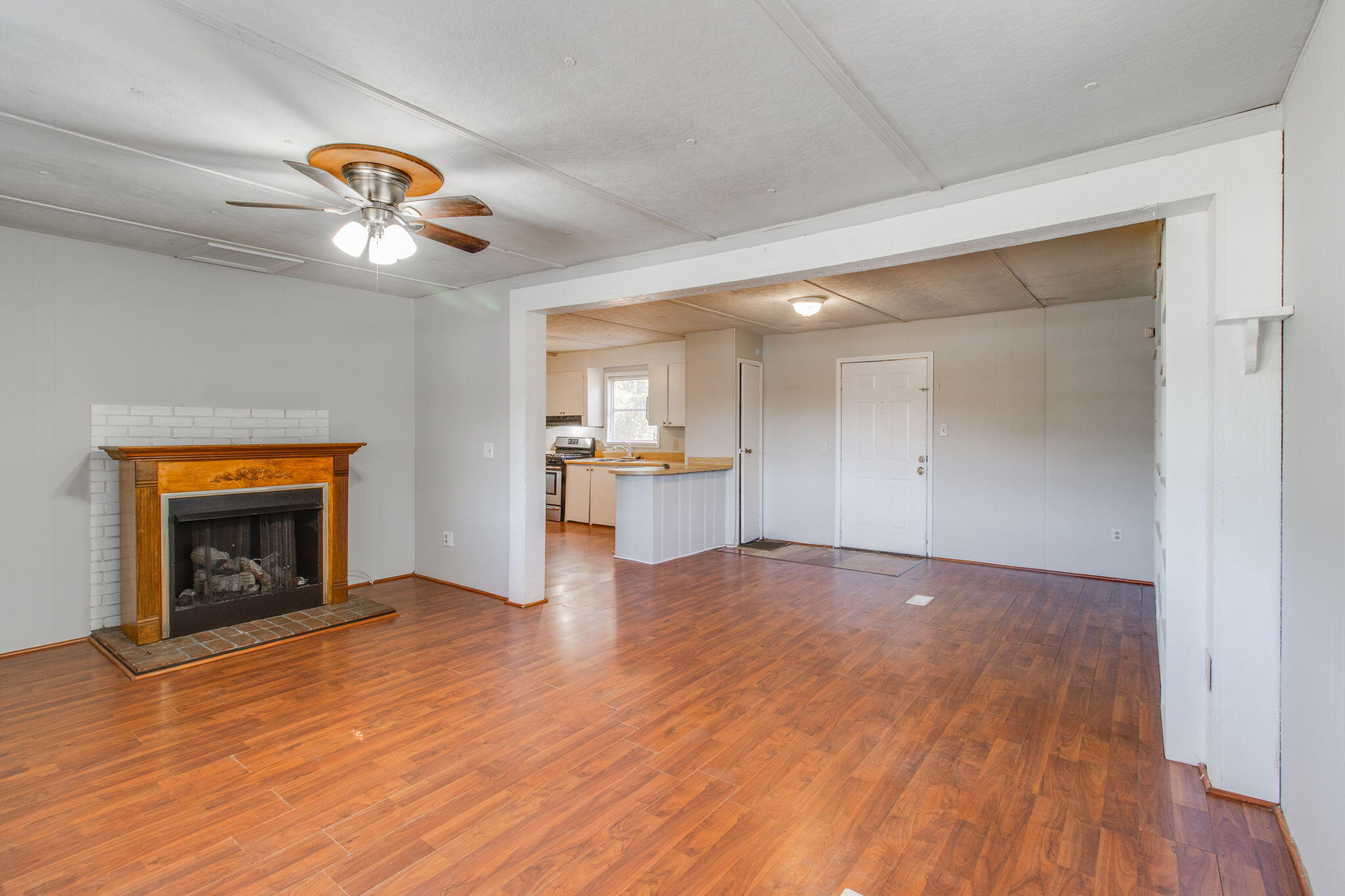 1130 Floyd Drive Sumter, SC 29154 - Photo 5 of 36