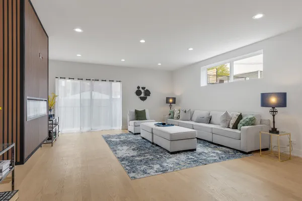 $1,850,000 | 1522 West Wolfram Street, Chicago, IL 60657