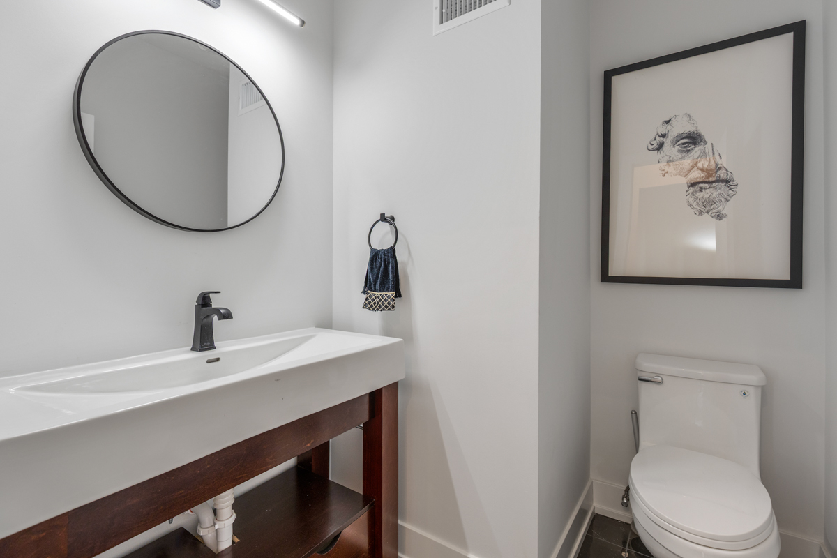 1522 West Wolfram Street Chicago, IL 60657 - Photo 13 of 35