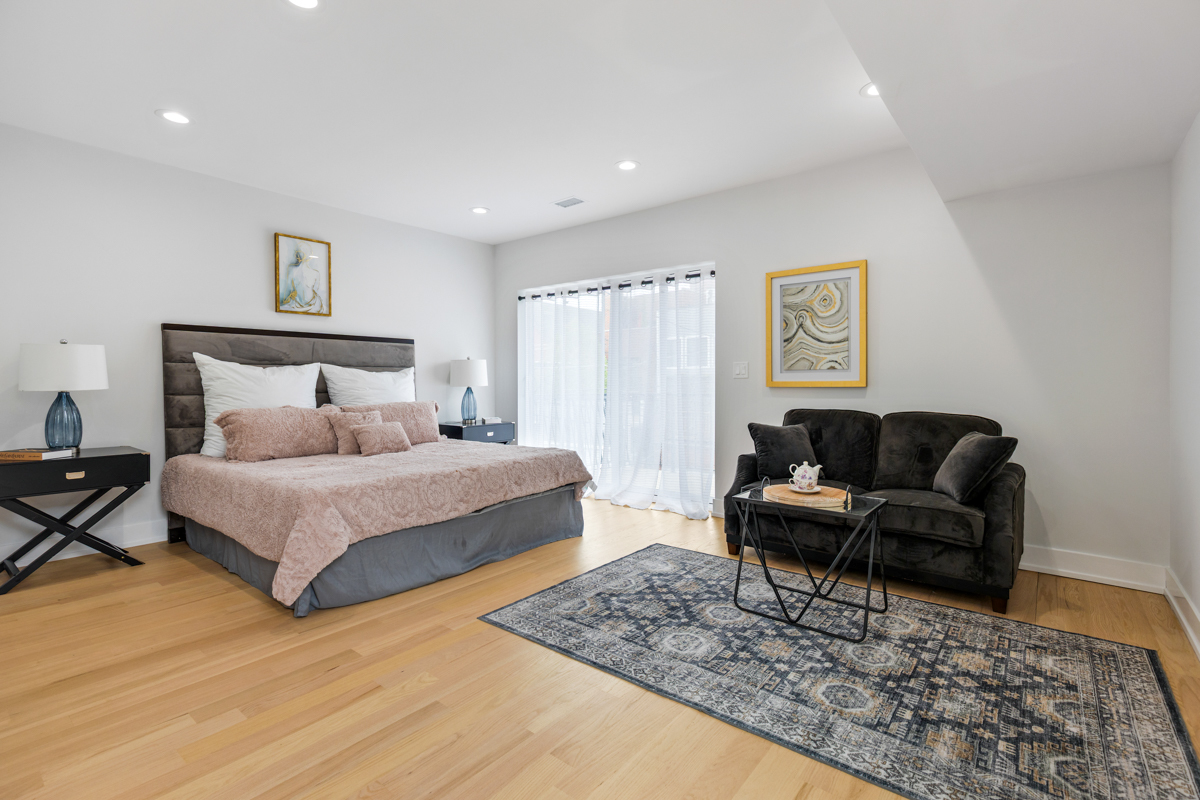 1522 West Wolfram Street Chicago, IL 60657 - Photo 14 of 35