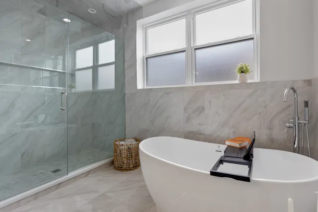 $1,900,000 | 1522 West Wolfram Street, Chicago, IL 60657