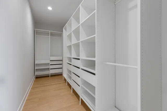 $1,900,000 | 1522 West Wolfram Street, Chicago, IL 60657