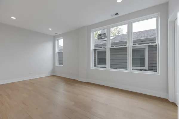 $1,850,000 | 1522 West Wolfram Street, Chicago, IL 60657