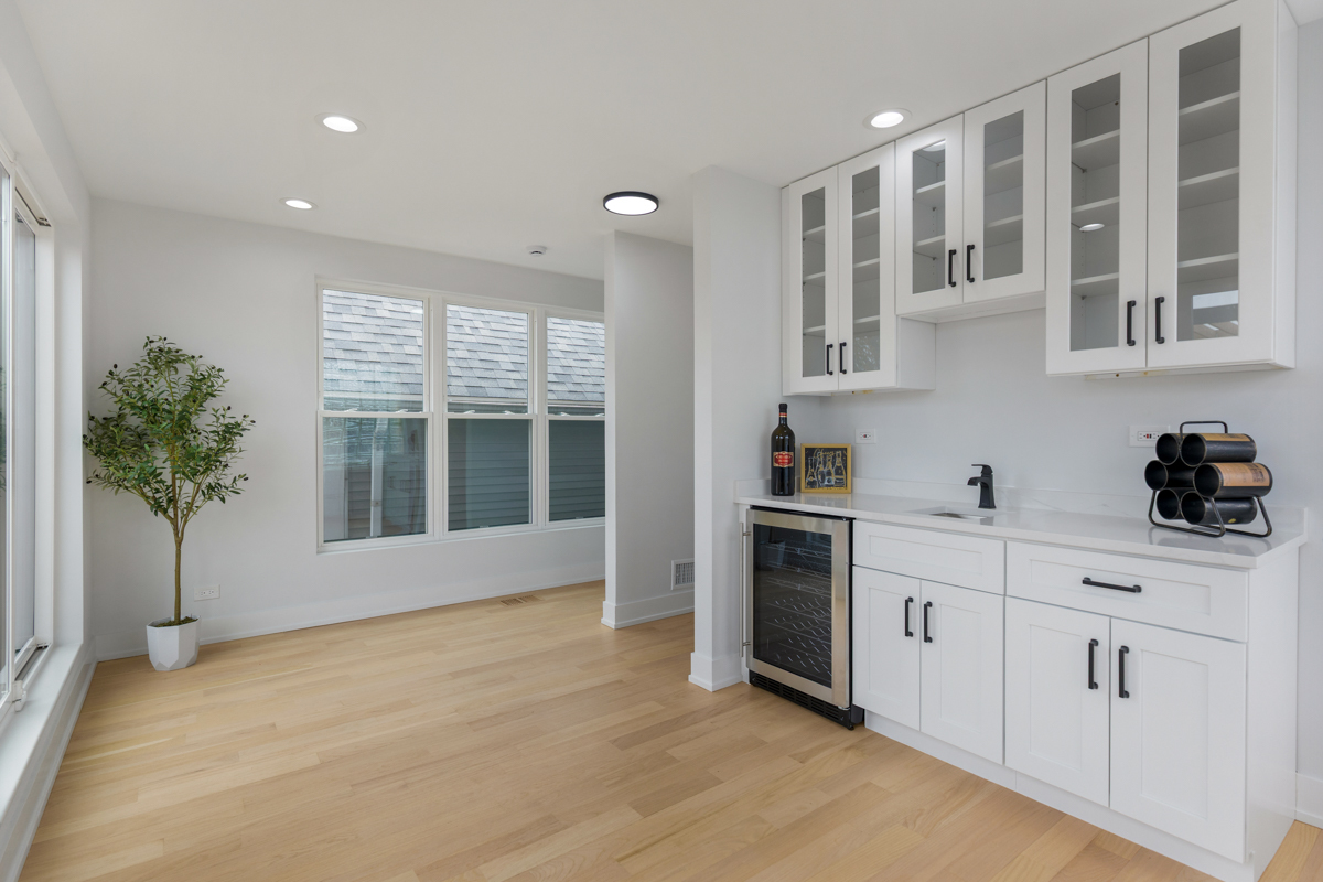 1522 West Wolfram Street Chicago, IL 60657 - Photo 30 of 35