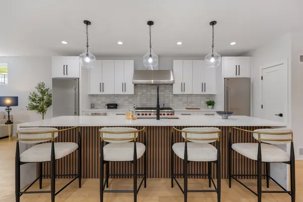$1,850,000 | 1522 West Wolfram Street, Chicago, IL 60657