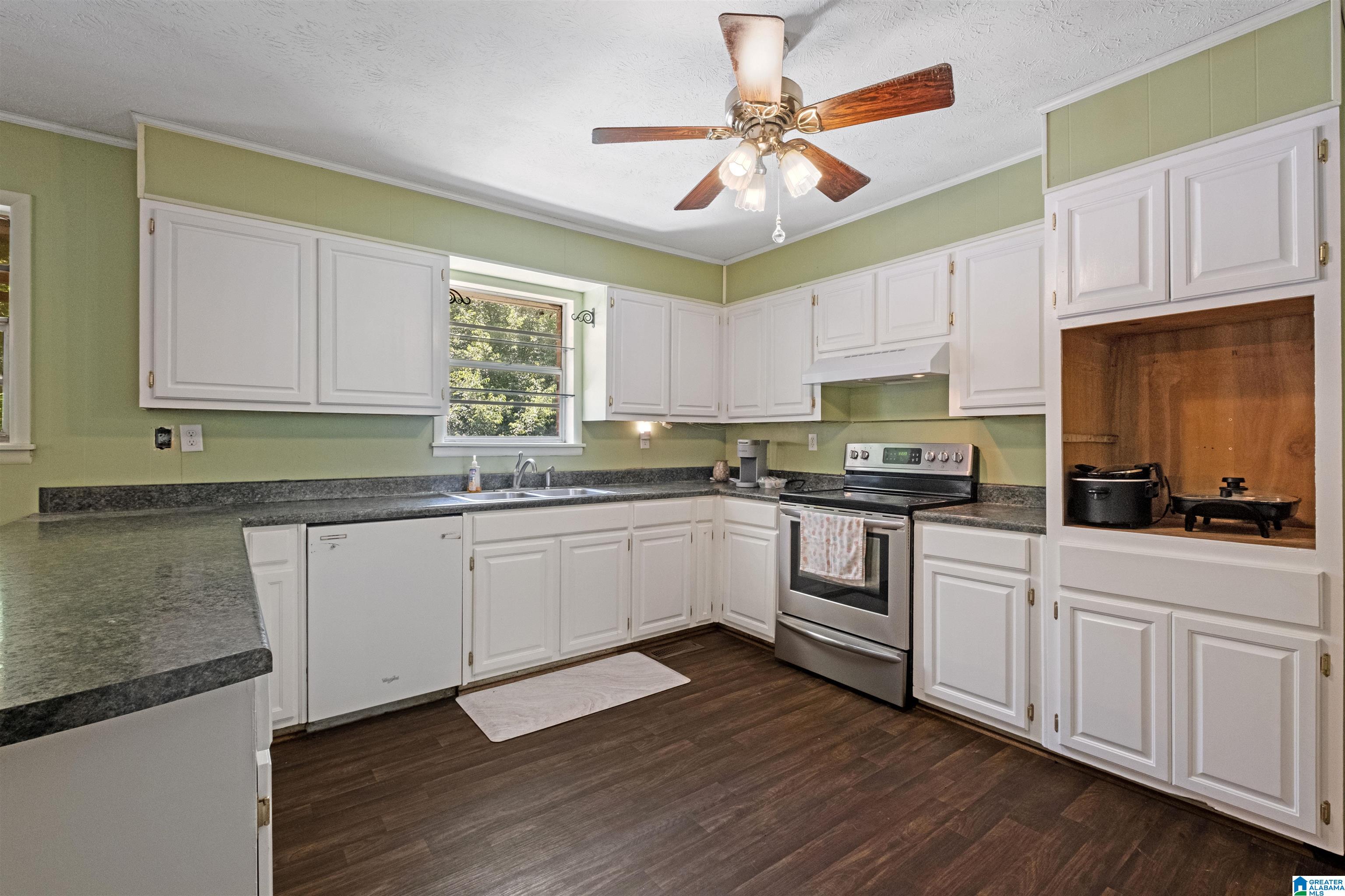 5907 Pate Street Anniston, AL 36206 - Photo 8 of 27