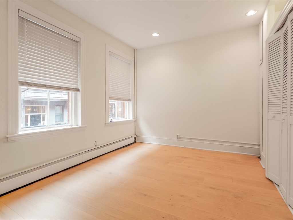 22 Irving Street, Unit 2 Boston, MA 02114 - Photo 4 of 10