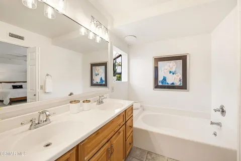 $1,199,000 | 725 Pickford Court, Newbury Park, CA 91320