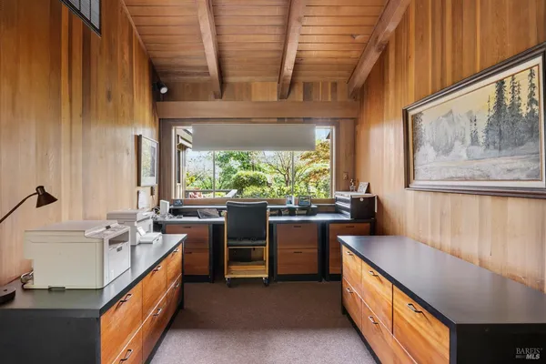 $889,500 | 308 Jefferson Lane, Ukiah, CA 95482