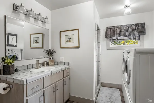 $889,500 | 308 Jefferson Lane, Ukiah, CA 95482