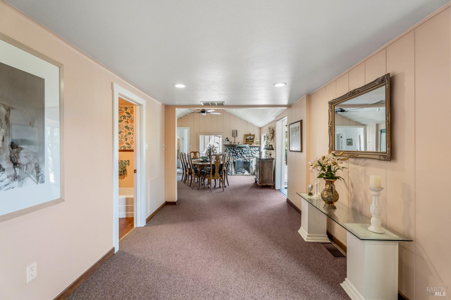 308 Jefferson Lane Ukiah, CA 95482 - Photo 10 of 50 a view of entryway with livingroom