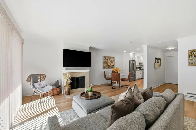 $795,000 | 1940 Mt Vernon Court, Unit 1, Mountain View, CA 94040