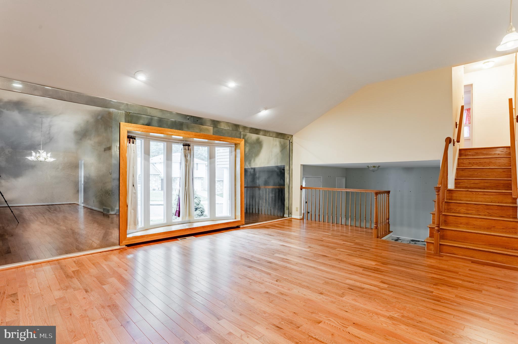 8837 Rising Sun Avenue Philadelphia, PA 19115 - Photo 5 of 35 Living Room