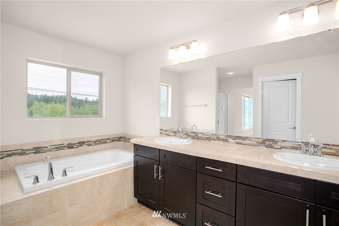 488 Partlon Street, Unit 81 Buckley, WA 98321 - Photo 16 of 19 Gallery Image 16