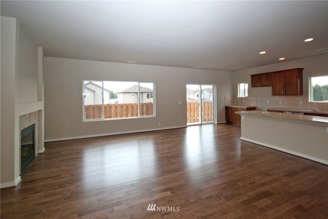 488 Partlon Street, Unit 81 Buckley, WA 98321 - Photo 4 of 19 Gallery Image 4