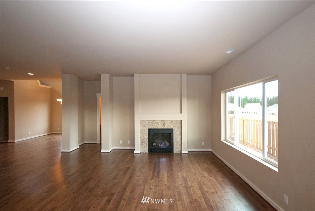488 Partlon Street, Unit 81 Buckley, WA 98321 - Photo 5 of 19 Gallery Image 5