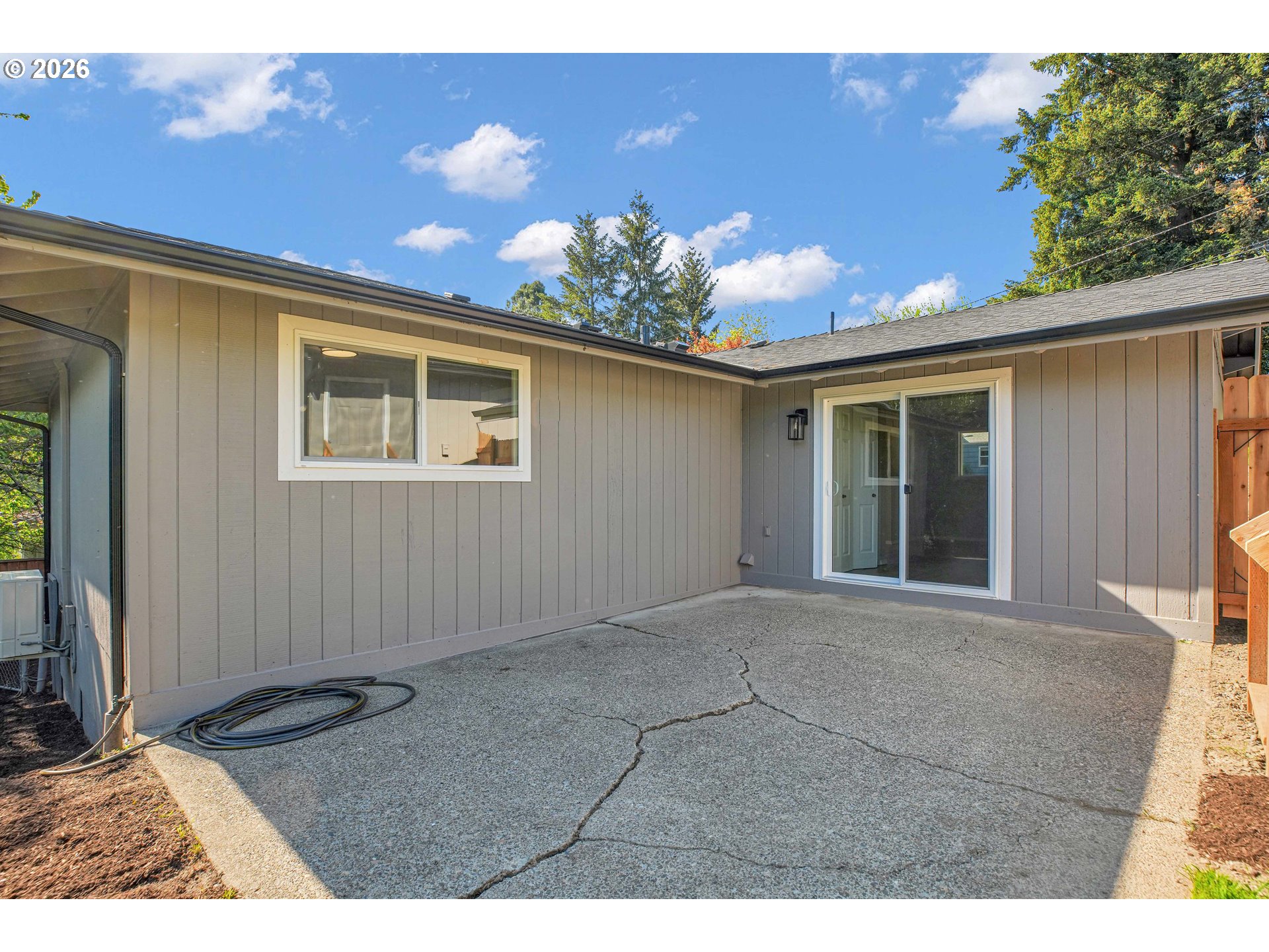 1822 Southwest Marigold Street Portland, OR 97219 - Photo 30 of 34 Gallery Image 30
