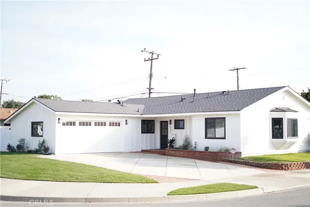 $1,669,000 | 6862 Breeland Drive, Huntington Beach, CA 92647