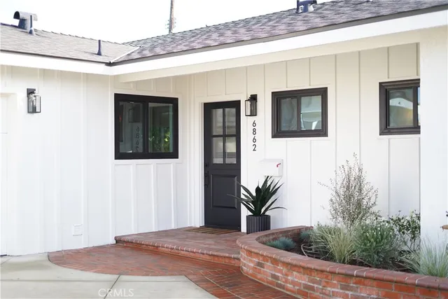 $1,669,000 | 6862 Breeland Drive, Huntington Beach, CA 92647