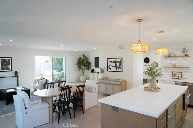 $1,669,000 | 6862 Breeland Drive, Huntington Beach, CA 92647