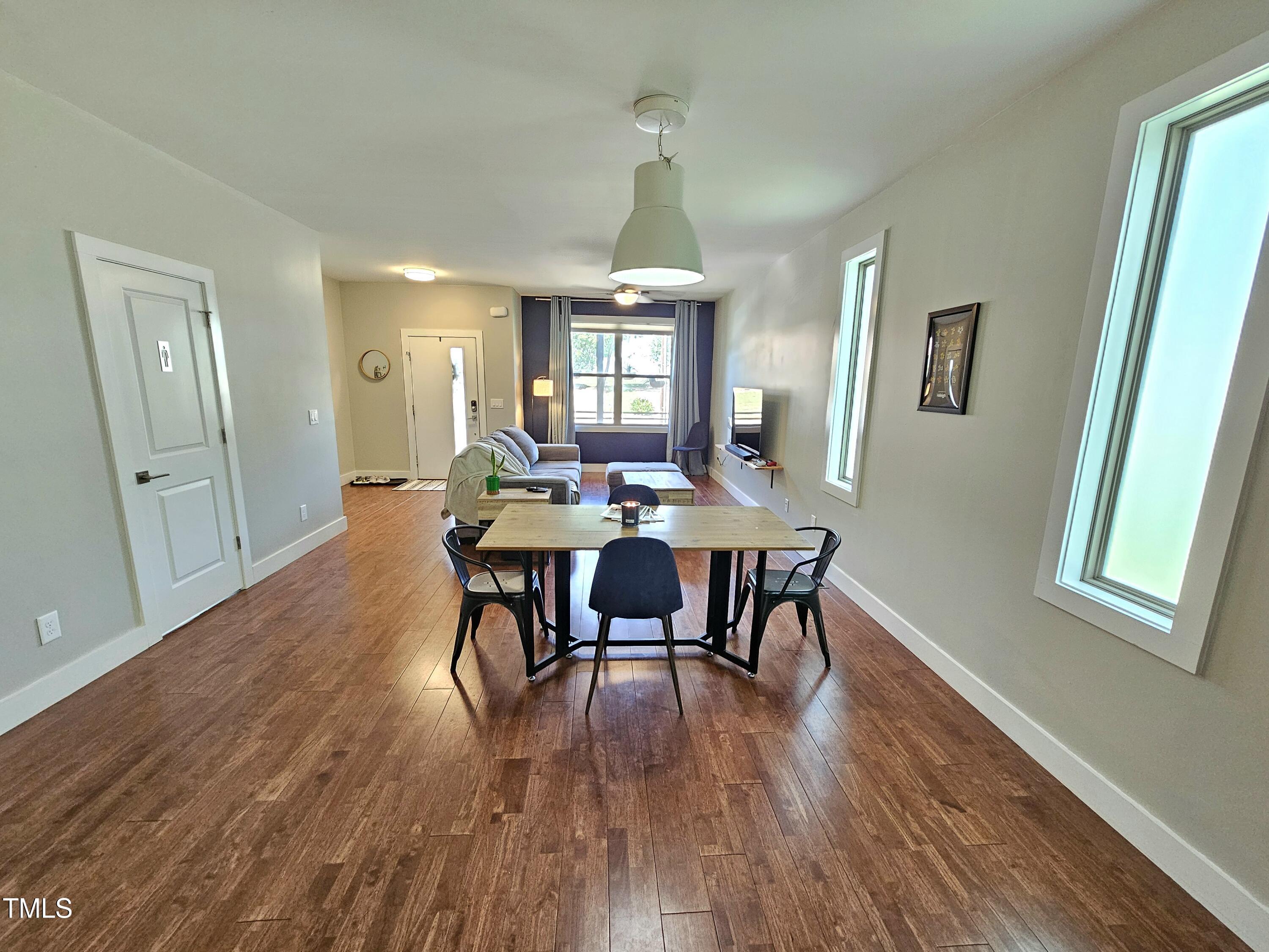 412 Bragg Street Raleigh, NC 27601 - Photo 12 of 41 20240821_145427